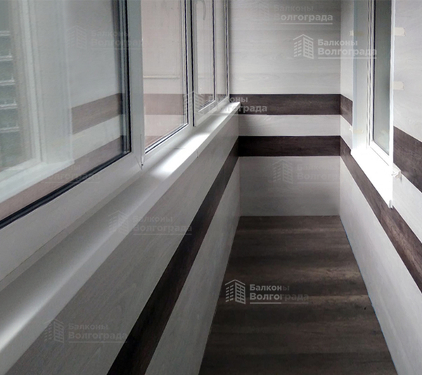 Отделка балкона МДФ панелями
